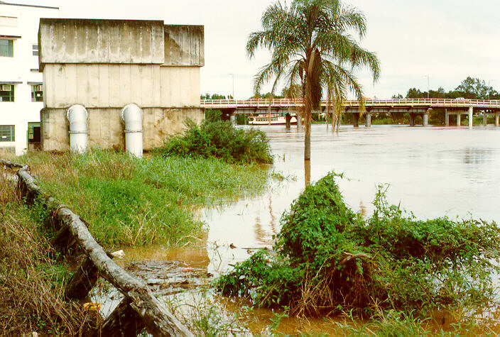 flashflooding flood_pictures : Lismore, NSW   27 April 1989