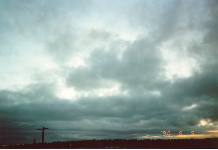 stratus stratus_cloud : Schofields, NSW   9 June 1990