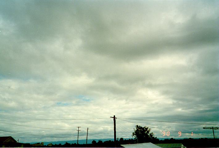 stratocumulus stratocumulus_cloud : Schofields, NSW   1 September 1990