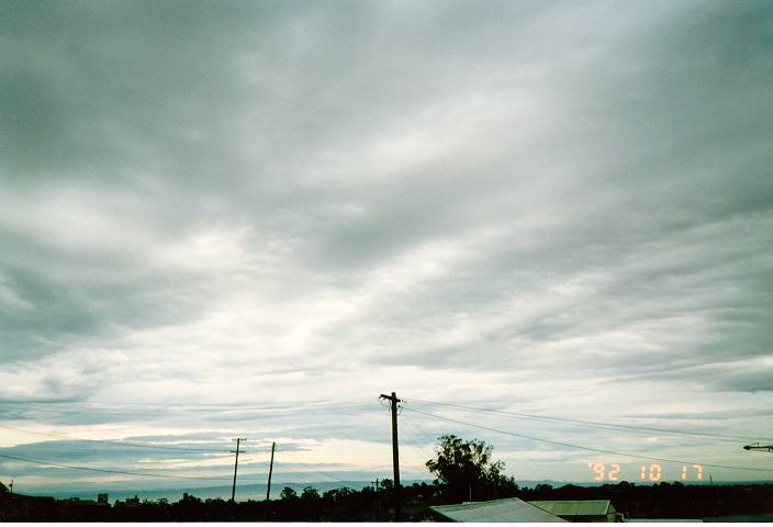 altocumulus altocumulus_cloud : Schofields, NSW   17 October 1992