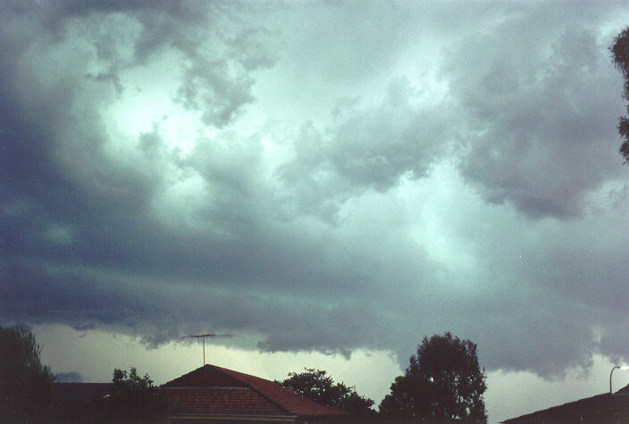 shelfcloud shelf_cloud : Oakhurst, NSW   20 November 1994