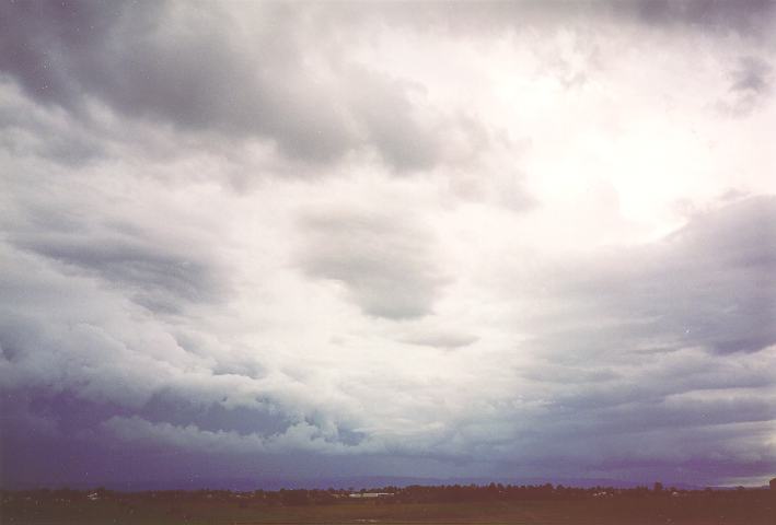 cumulonimbus thunderstorm_base :    5 January 1995