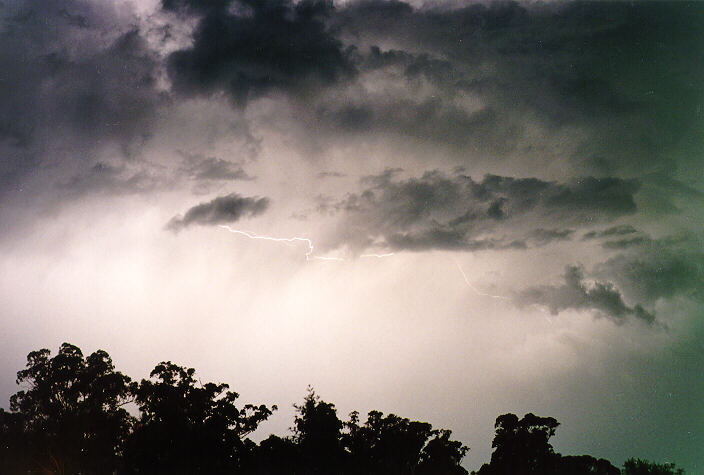 lightning lightning_bolts : Oakhurst, NSW   10 February 1995