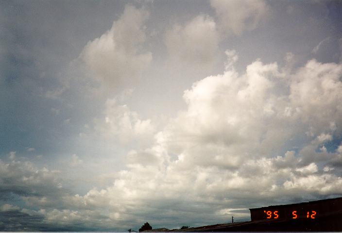 altocumulus castellanus : Schofields, NSW   12 May 1995