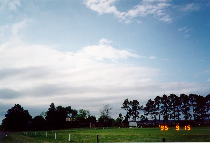 stratocumulus lenticularis : Freemans Reach, NSW   15 September 1995