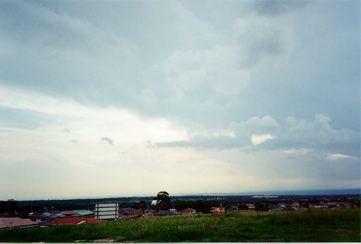 stratocumulus stratocumulus_cloud : Quakers Hill, NSW   27 October 1995