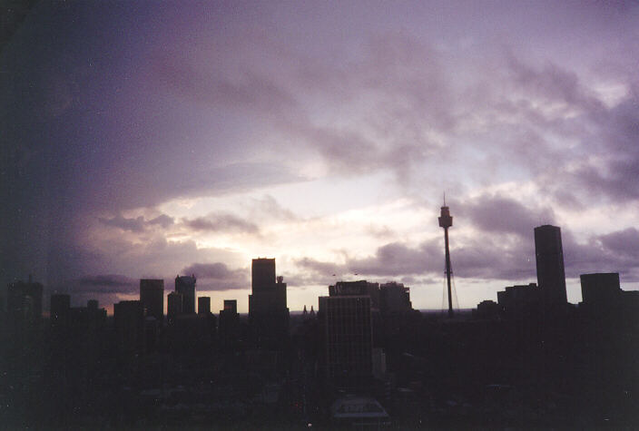 anvil thunderstorm_anvils : Sydney, NSW   28 October 1995