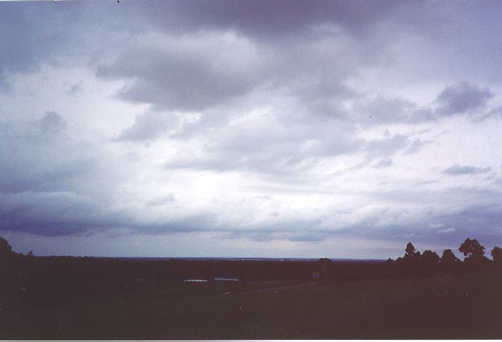 stratocumulus stratocumulus_cloud : Rooty Hill, NSW   4 November 1995