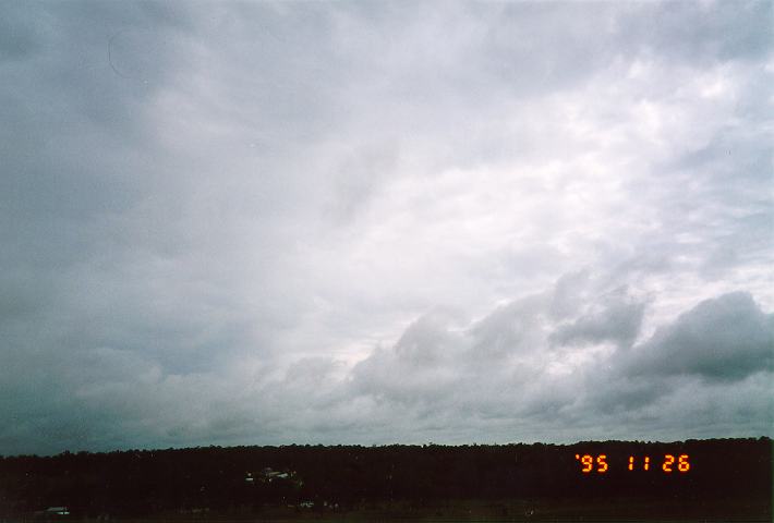 altocumulus altocumulus_cloud : Schofields, NSW   26 November 1995