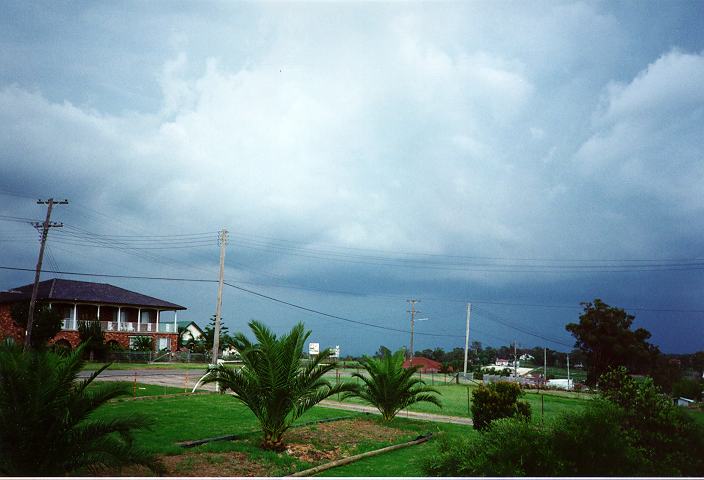 stratocumulus stratocumulus_cloud : Schofields, NSW   19 January 1996