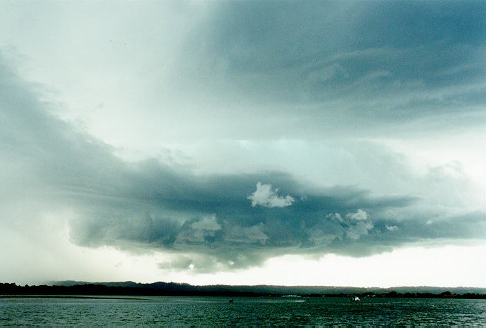 wallcloud thunderstorm_wall_cloud : Ballina, NSW   31 December 1996