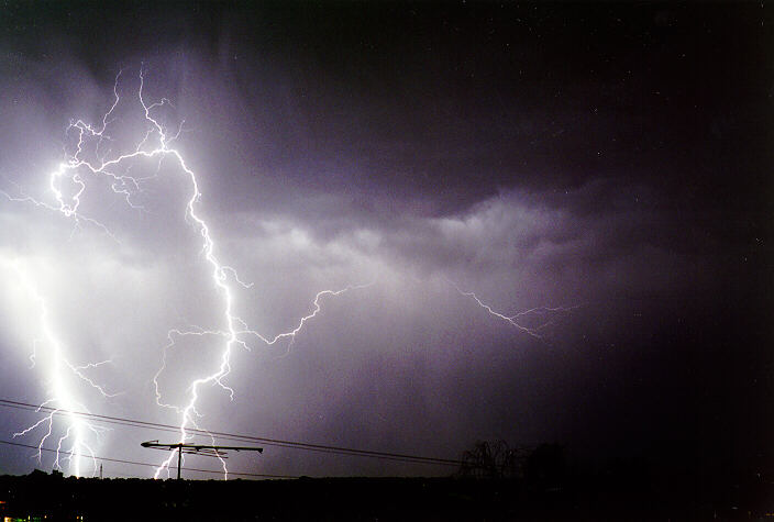 lightning lightning_bolts : Schofields, NSW   24 April 1997