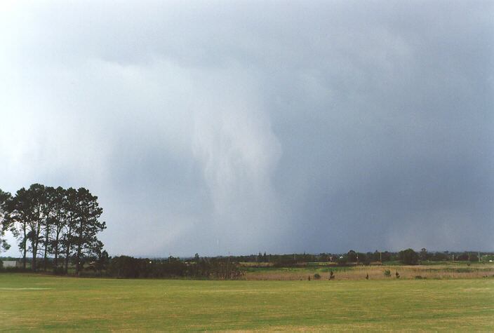 microburst micro_burst : Freemans Reach, NSW   27 October 1997