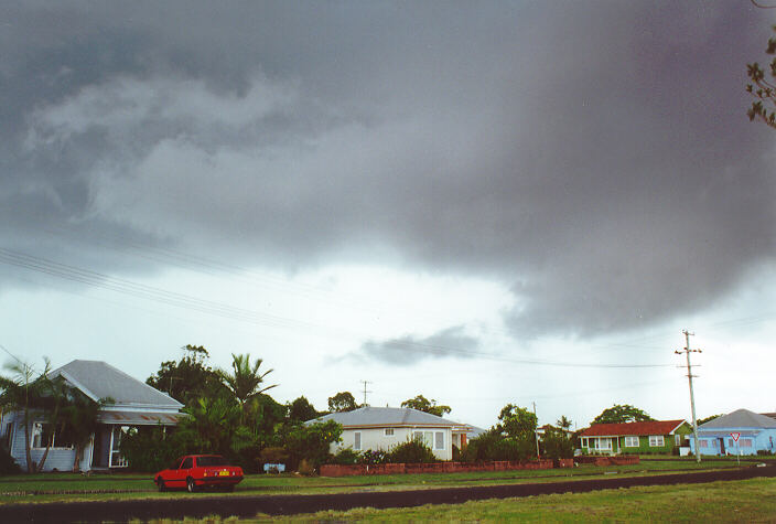 wallcloud thunderstorm_wall_cloud : Ballina, NSW   30 November 1997