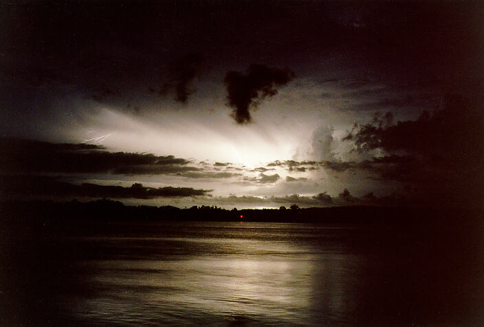 lightning lightning_bolts : Ballina, NSW   26 December 1997