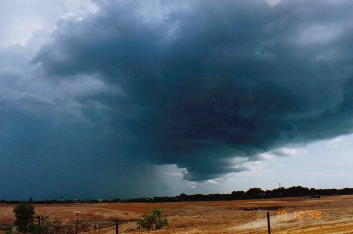 contributions received : Darwin, NT<BR>Photo by John Bath   10 October 1998