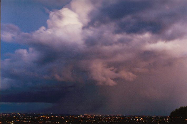 thunderstorm cumulonimbus_incus : Horsley Park, NSW   13 November 1998