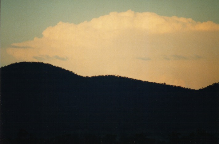 thunderstorm cumulonimbus_incus : Breeza Plains, NSW   25 September 1999