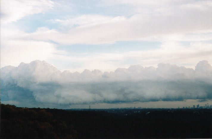 shelfcloud shelf_cloud : St Ives, NSW   31 October 1999