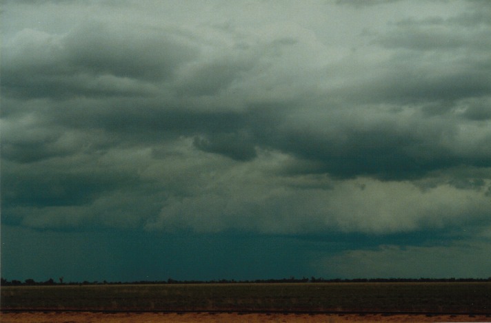 cumulonimbus thunderstorm_base : S of Wyandra, Qld   26 November 1999