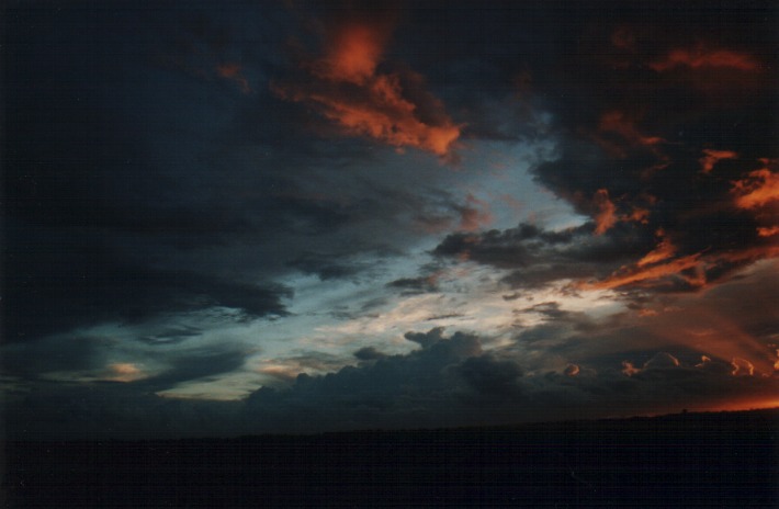 halosundog halo_sundog_crepuscular_rays : Schofields, NSW   24 December 1999