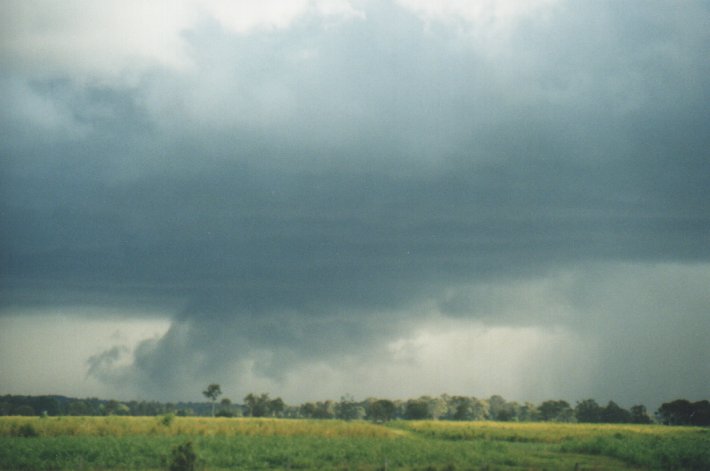 cumulonimbus thunderstorm_base : Woodburn, NSW   31 December 1999