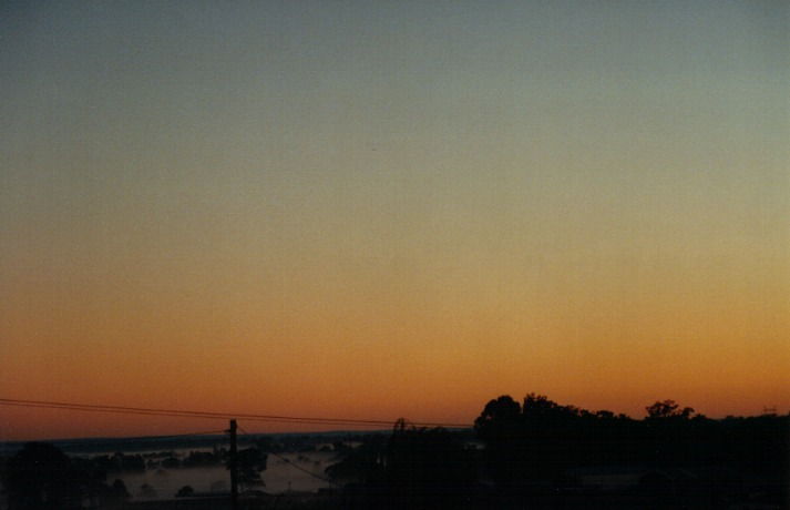 sunrise sunrise_pictures : Schofields, NSW   17 May 2000