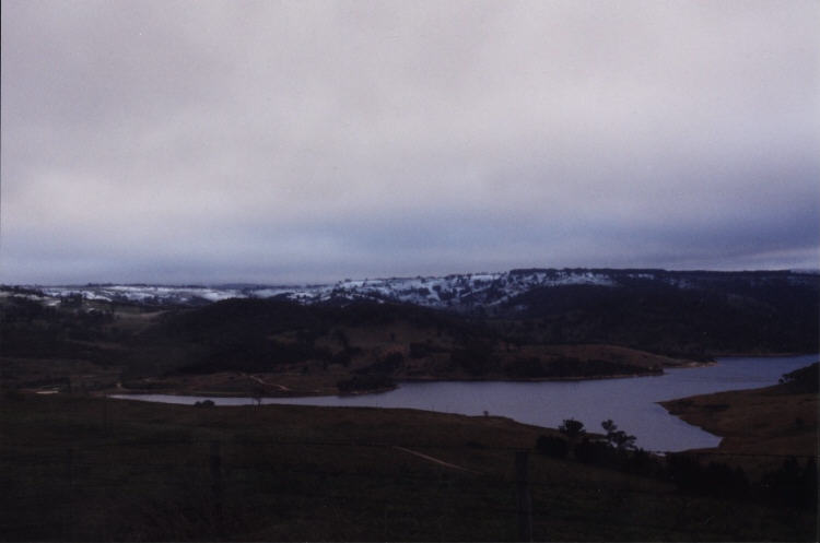 contributions received : Lake Lyle, NSW<BR>Photo by Jeff Brislane   29 May 2000