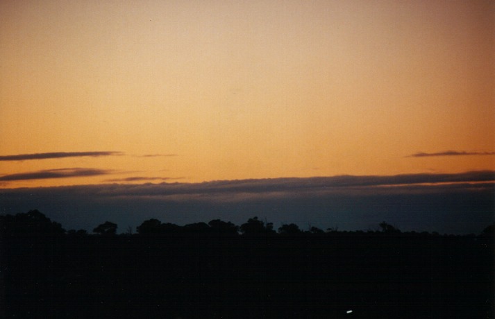 stratocumulus lenticularis : Schofields, NSW   1 June 2000