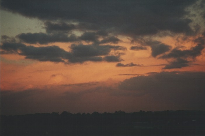 thunderstorm cumulonimbus_incus : Schofields, NSW   16 August 2000