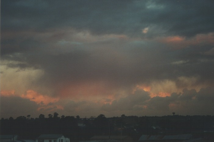 virga virga_pictures : Schofields, NSW   16 August 2000