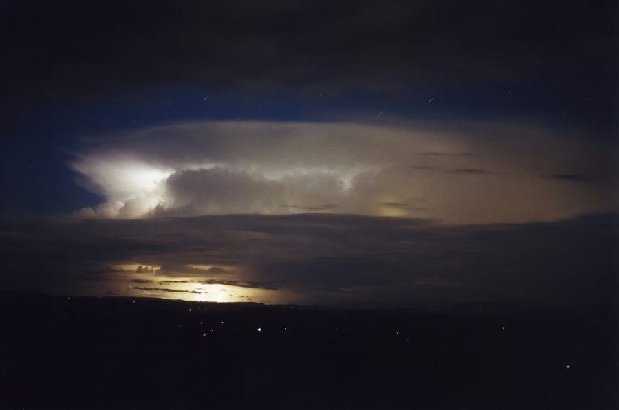 lightning lightning_bolts : McLeans Ridges, NSW   16 October 2000