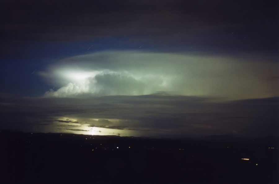 lightning lightning_bolts : McLeans Ridges, NSW   16 October 2000