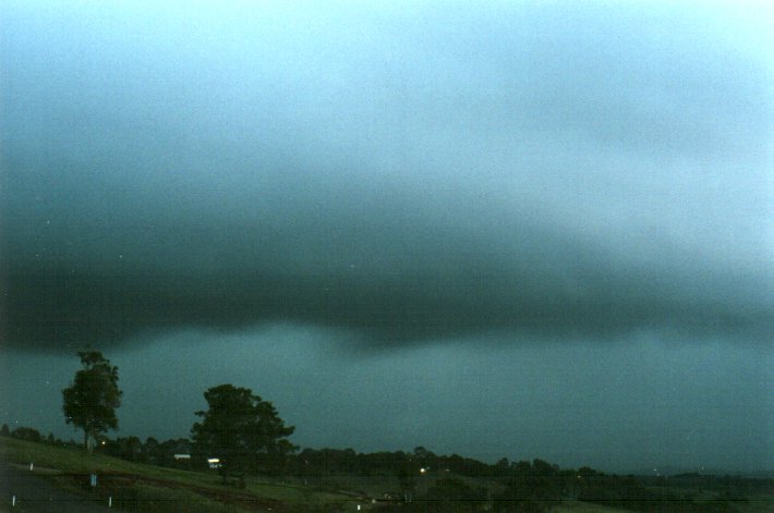 shelfcloud shelf_cloud : McLeans Ridges, NSW   26 October 2000