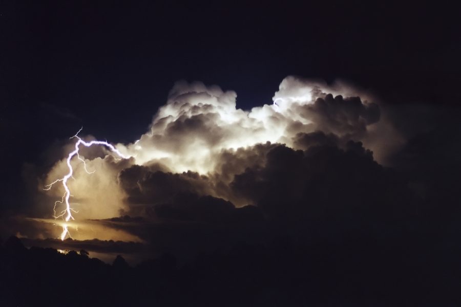 lightning lightning_bolts : McLeans Ridges, NSW   4 November 2000