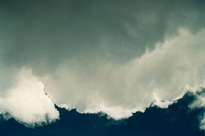 updraft thunderstorm_updrafts : Coffs Harbour, NSW   5 November 2000