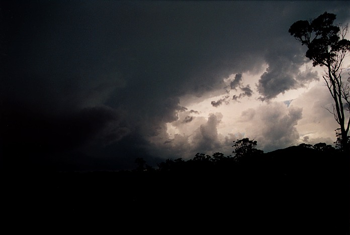 cumulonimbus supercell_thunderstorm : Coffs Harbour, NSW   5 November 2000