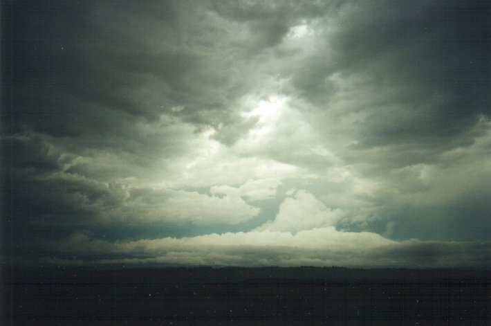 cumulonimbus thunderstorm_base : McLeans Ridges, NSW   5 November 2000