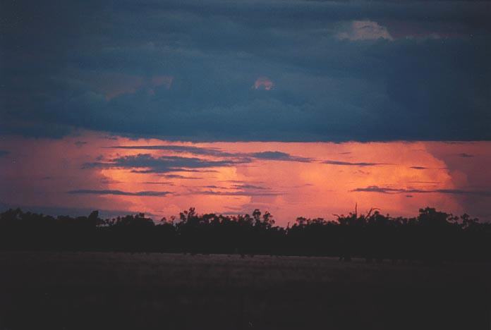 sunset sunset_pictures : 10km S of Cunumulla, Qld   19 November 2000