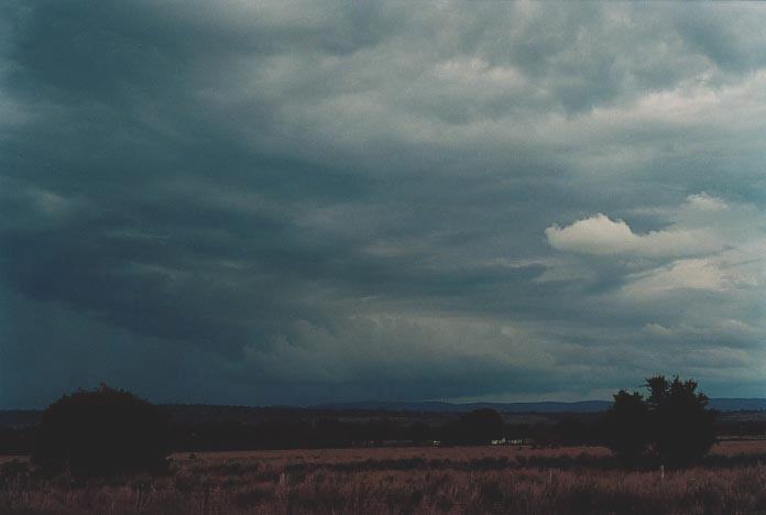 cumulonimbus thunderstorm_base :  N of Theodore, Qld   21 November 2000