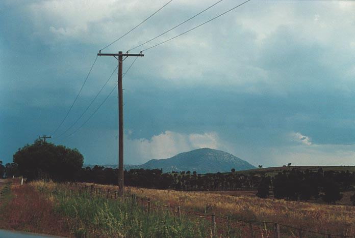 cumulonimbus thunderstorm_base : N of Jerrys Plains, NSW   6 December 2000