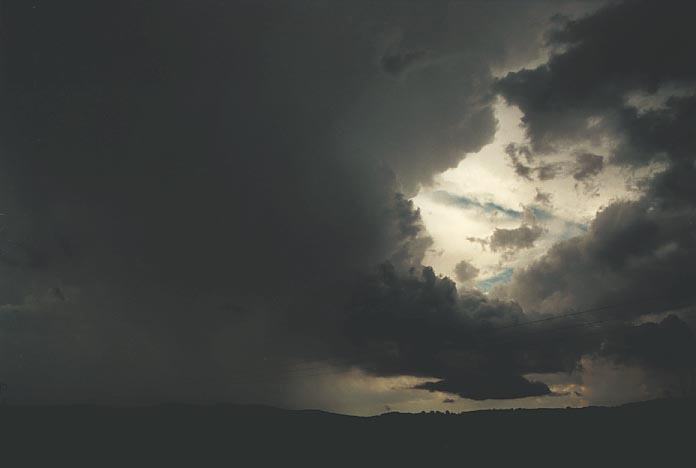 cumulonimbus thunderstorm_base : S of Oberon, NSW   7 January 2001