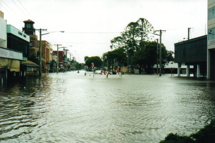 flashflooding flood_pictures : Lismore, NSW   2 February 2001