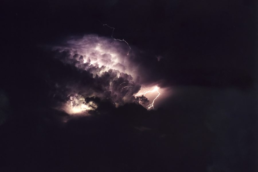 lightning lightning_bolts : McLeans Ridges, NSW   17 May 2001