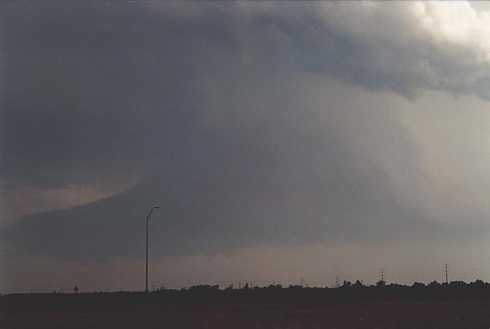 cumulonimbus thunderstorm_base : Amarillo, Texas, USA   29 May 2001