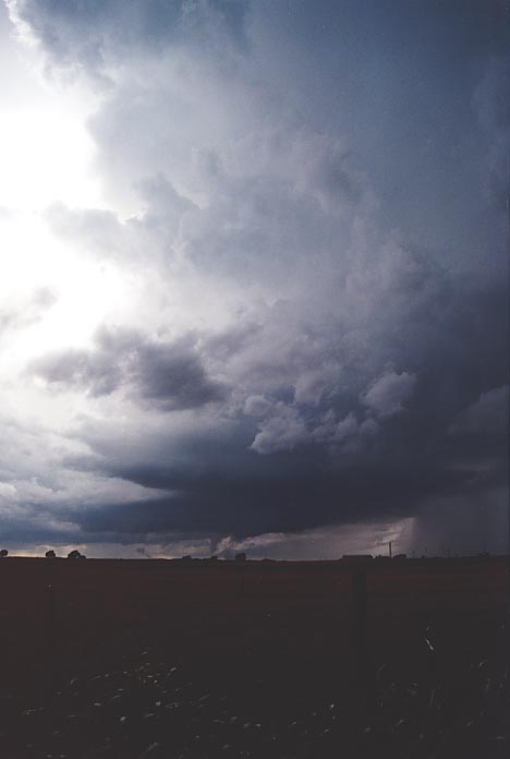 wallcloud thunderstorm_wall_cloud : S of Woodward, Oklahoma, USA   5 June 2001