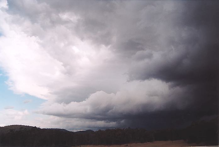 cumulonimbus thunderstorm_base : N of Bulahdelah, NSW   3 October 2001