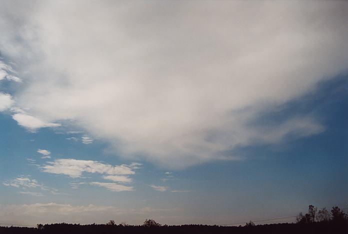 anvil thunderstorm_anvils : Raymond Terrace, NSW   11 November 2001