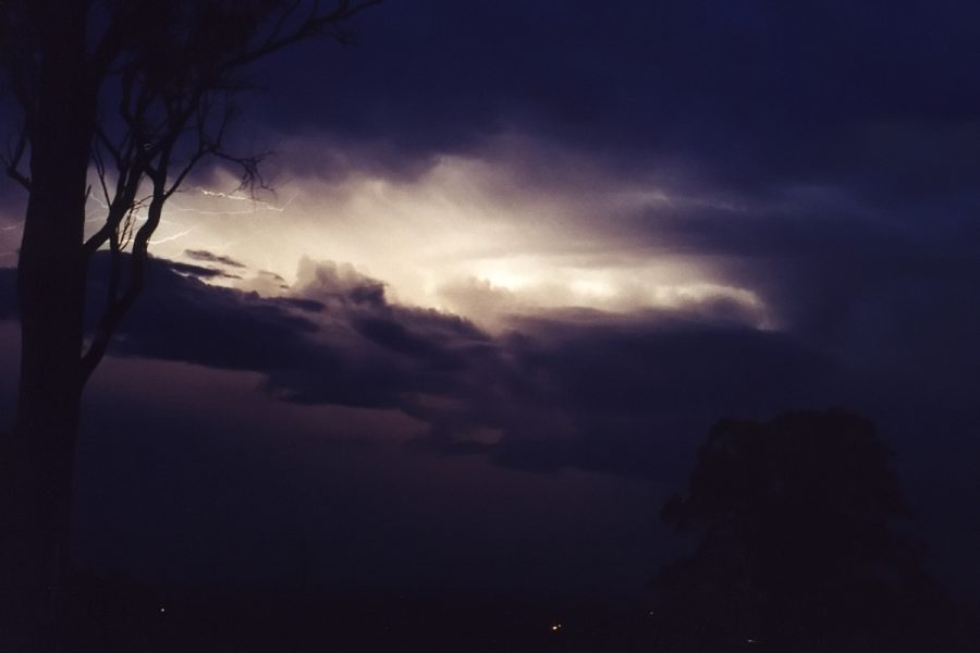 lightning lightning_bolts : Lismore, NSW   18 November 2001