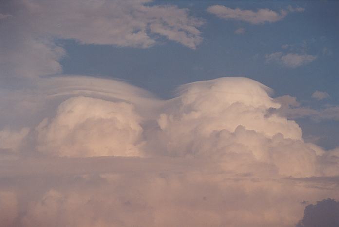 overshoot overshooting_top : Hallidays Point, NSW   24 November 2001